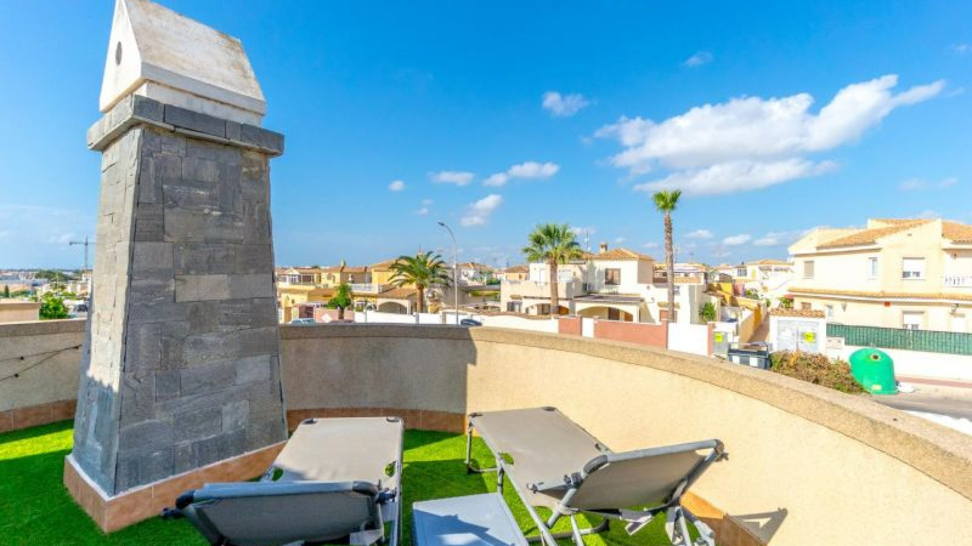 Resale - Villa -
Orihuela Costa - Playa Flamenca