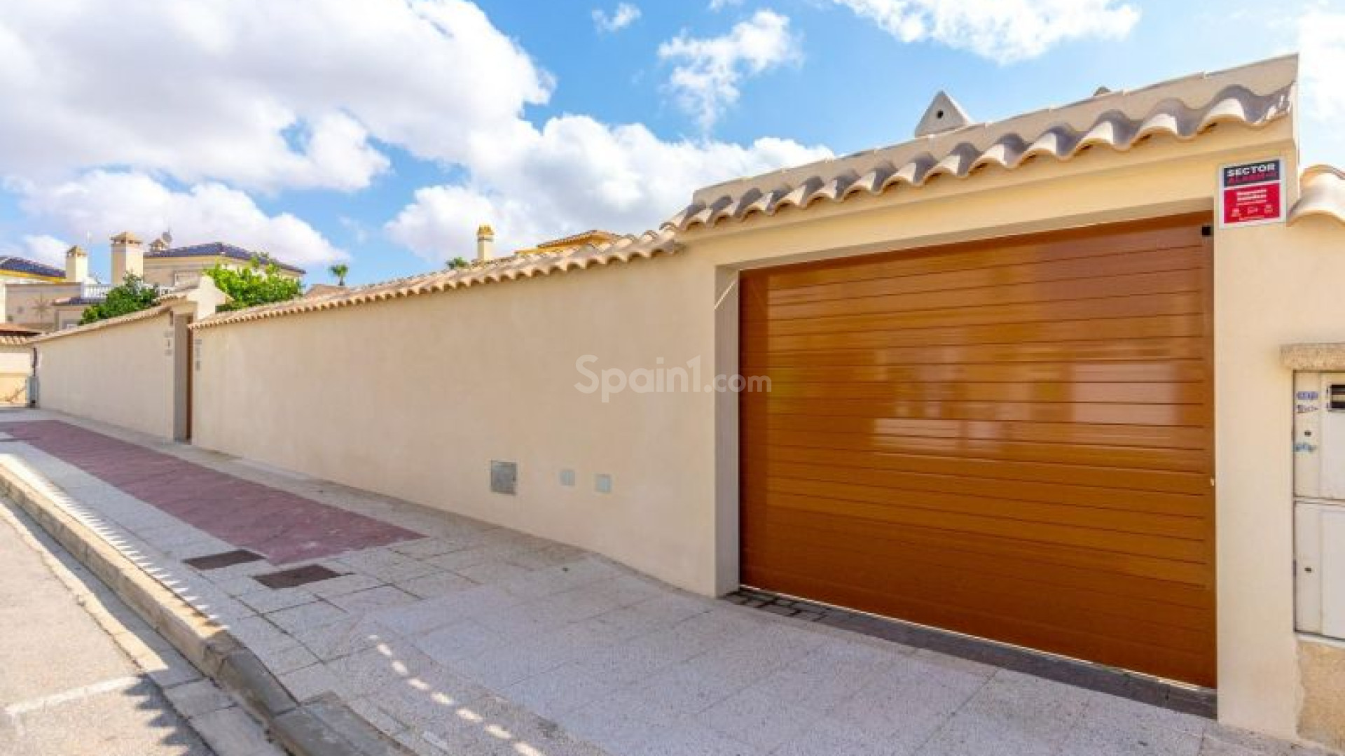 Resale - Villa -
Orihuela Costa - Playa Flamenca