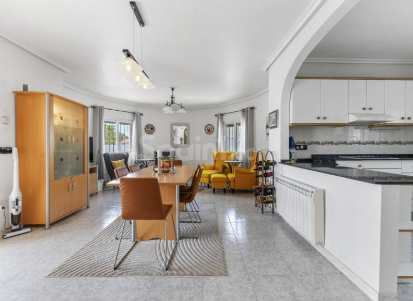 Resale - Villa -
Orihuela Costa - Playa Flamenca