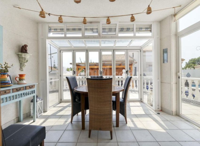 Resale - Villa -
Orihuela Costa - Playa Flamenca