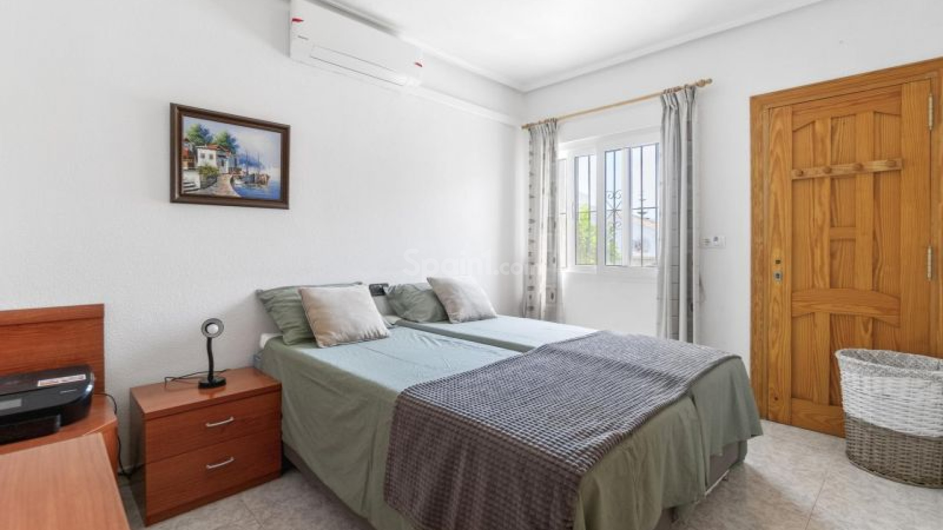 Resale - Villa -
Orihuela Costa - Playa Flamenca