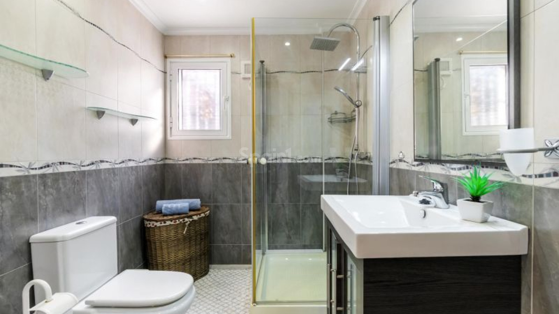 Resale - Villa -
Orihuela Costa - Playa Flamenca