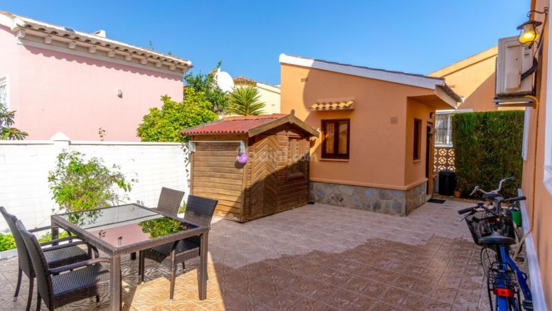 Resale - Villa -
Orihuela Costa - Punta Prima