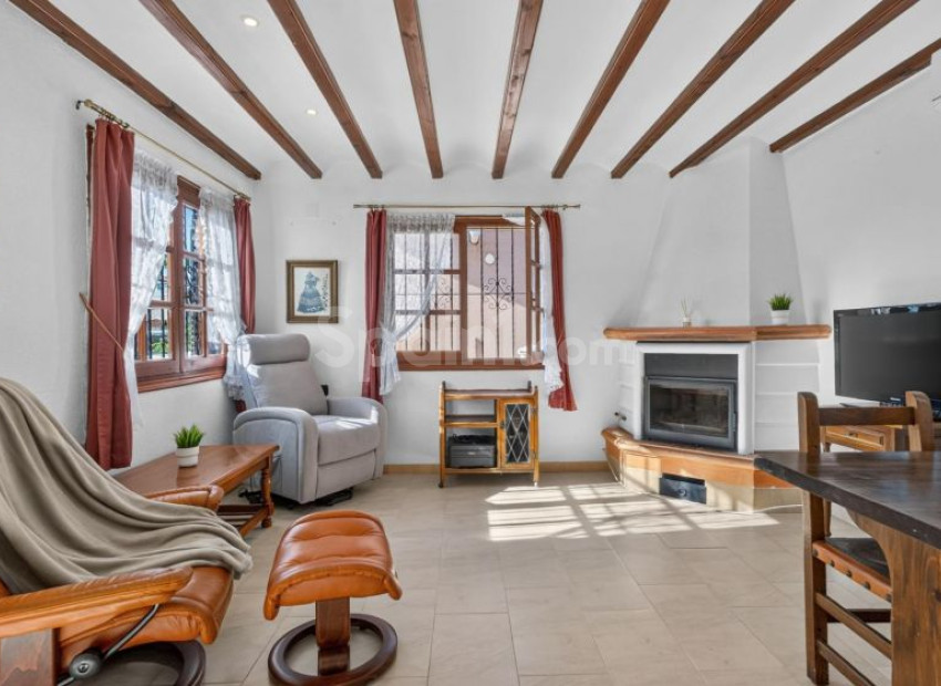Resale - Villa -
Orihuela Costa - Punta Prima