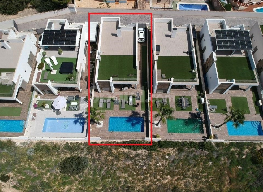 Resale - Villa -
Orihuela Costa - Villamartin
