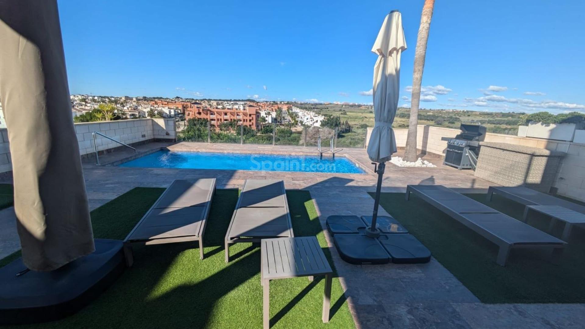 Resale - Villa -
Orihuela Costa - Villamartin