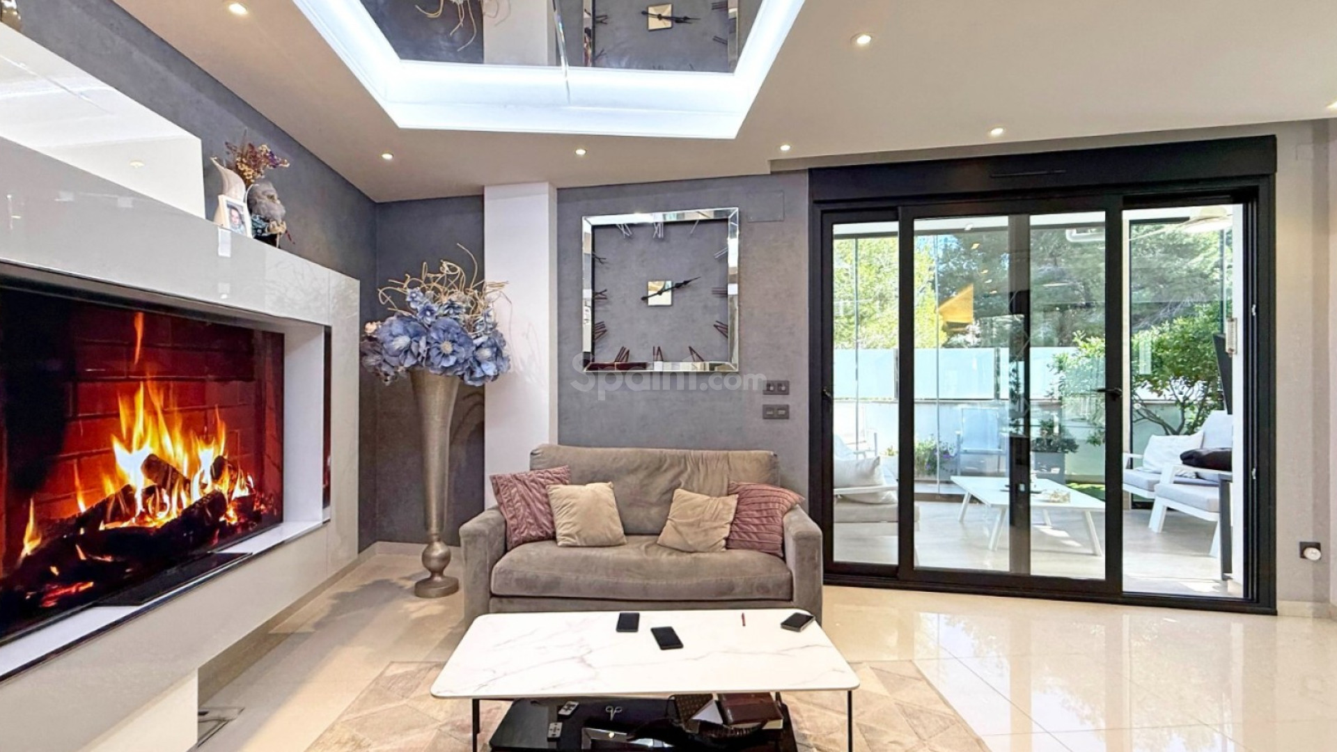 Resale - Villa -
Orihuela Costa - Villamartín
