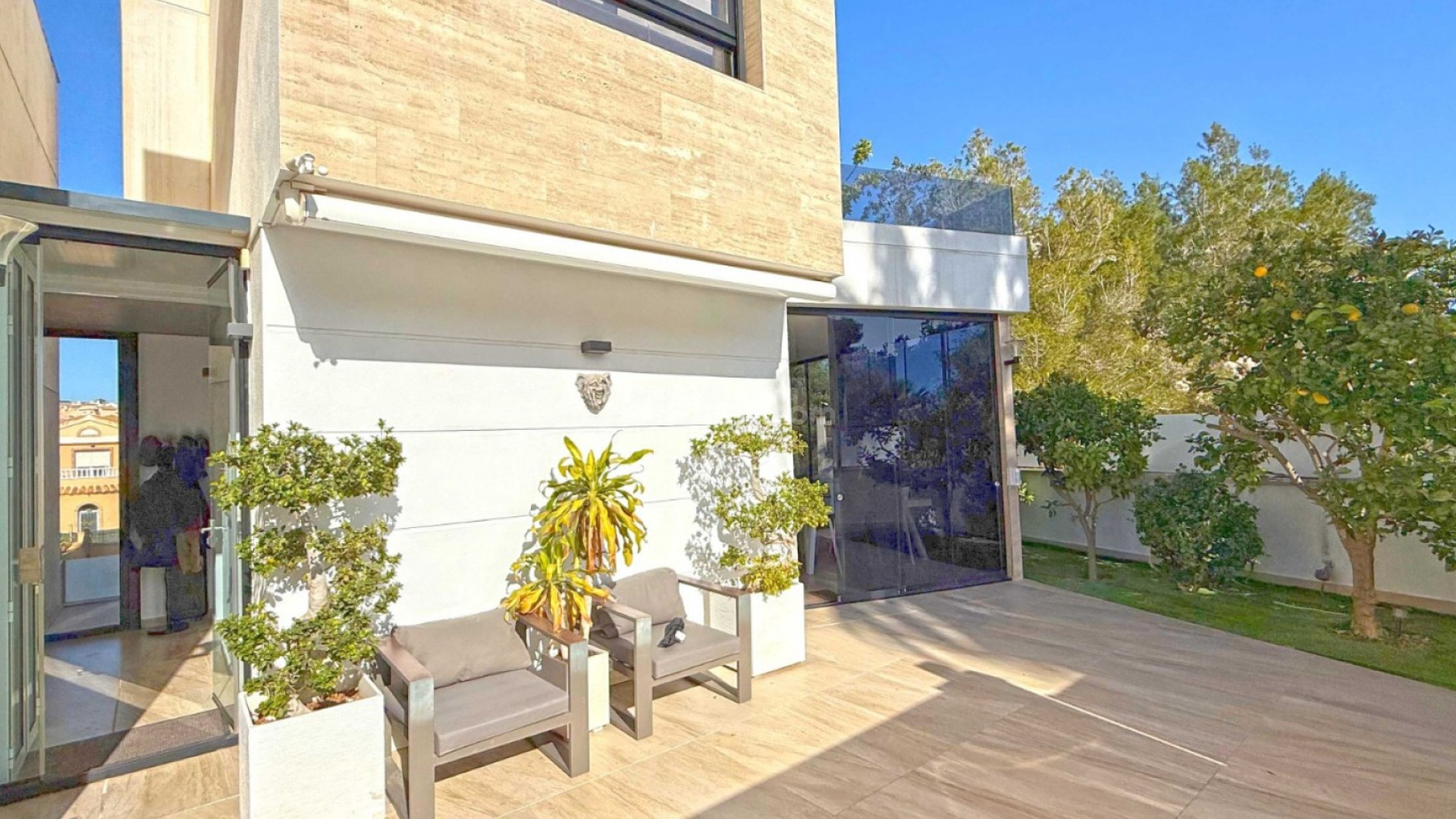 Resale - Villa -
Orihuela Costa - Villamartín