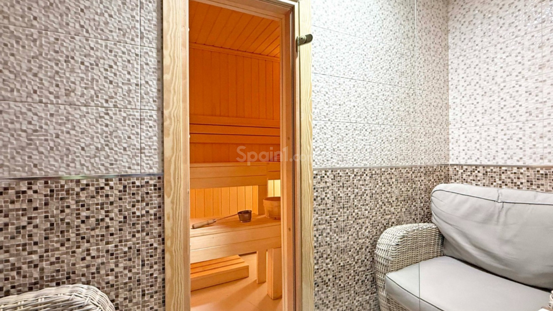 Resale - Villa -
Orihuela Costa - Villamartín