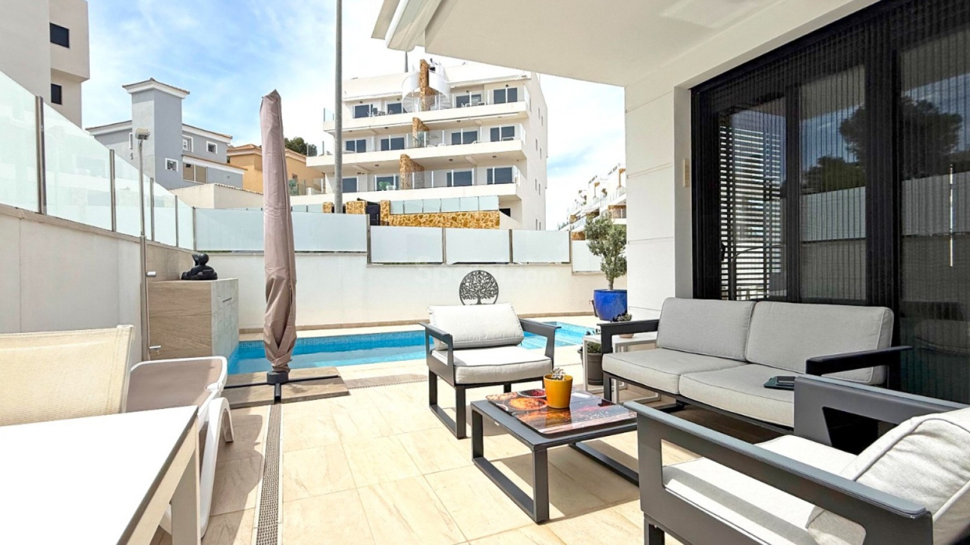 Resale - Villa -
Orihuela Costa - Villamartín