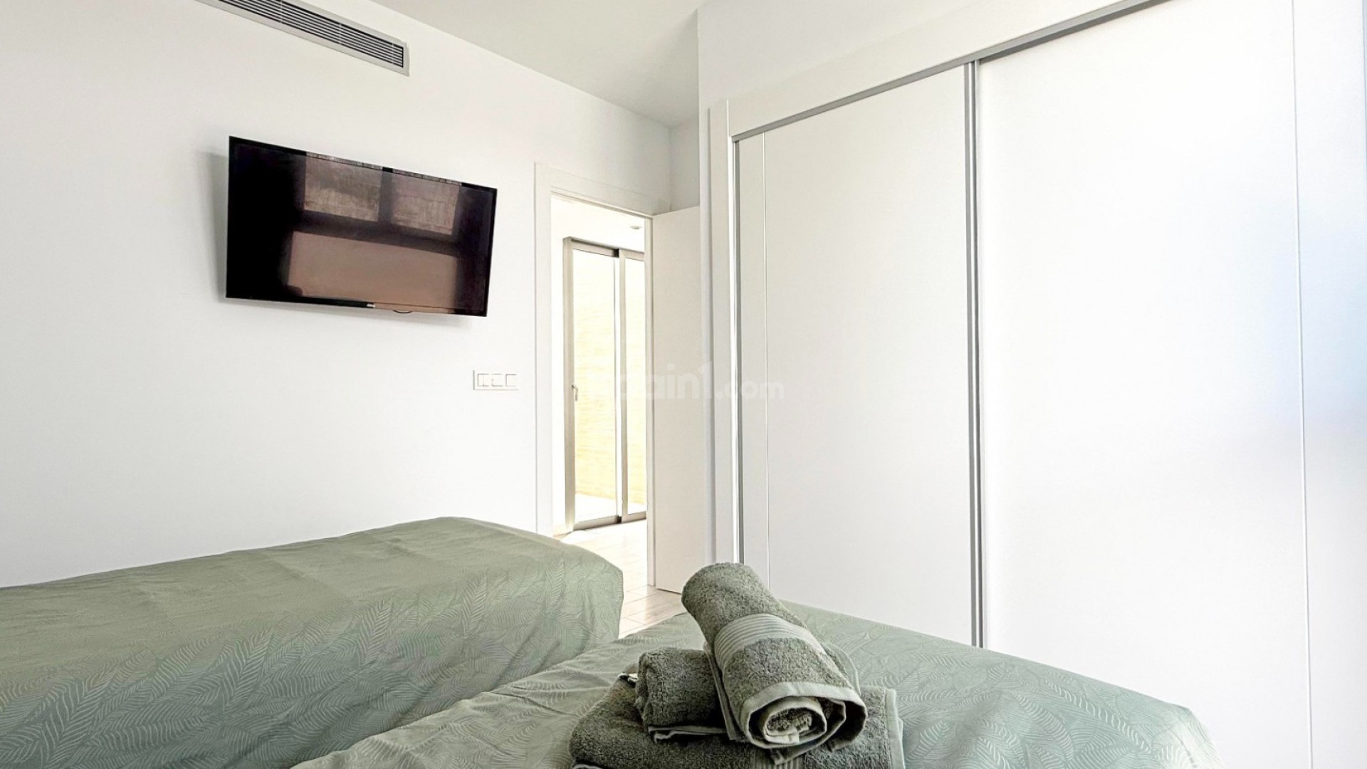 Resale - Villa -
Orihuela Costa - Villamartín