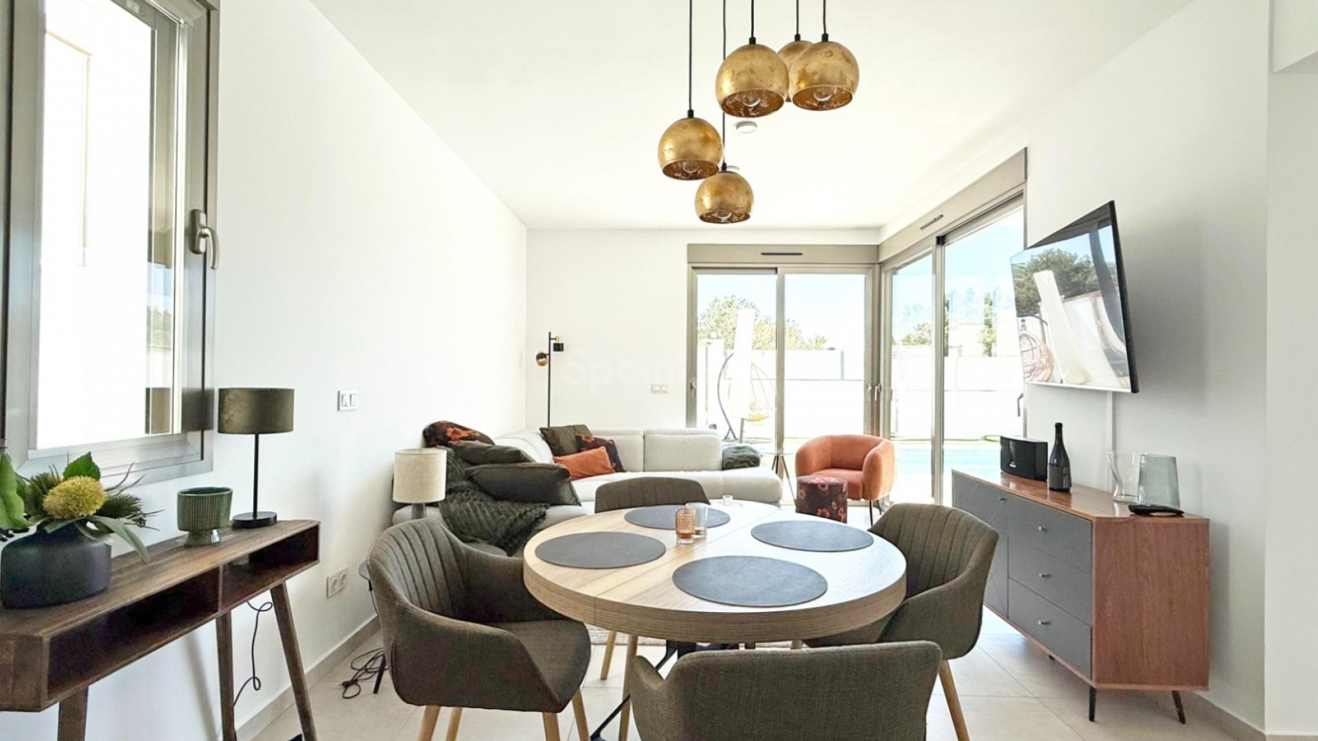 Resale - Villa -
Orihuela Costa - Villamartín