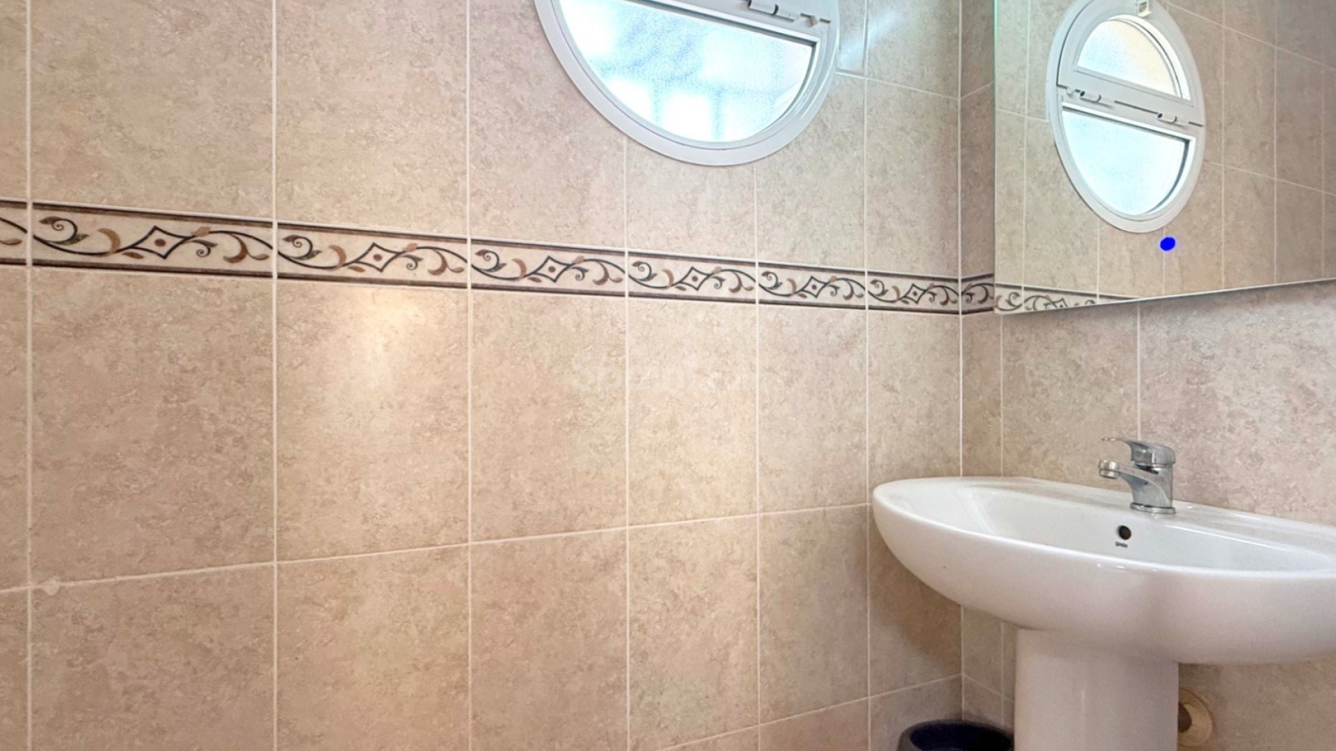 Resale - Villa -
Orihuela Costa - Villamartin