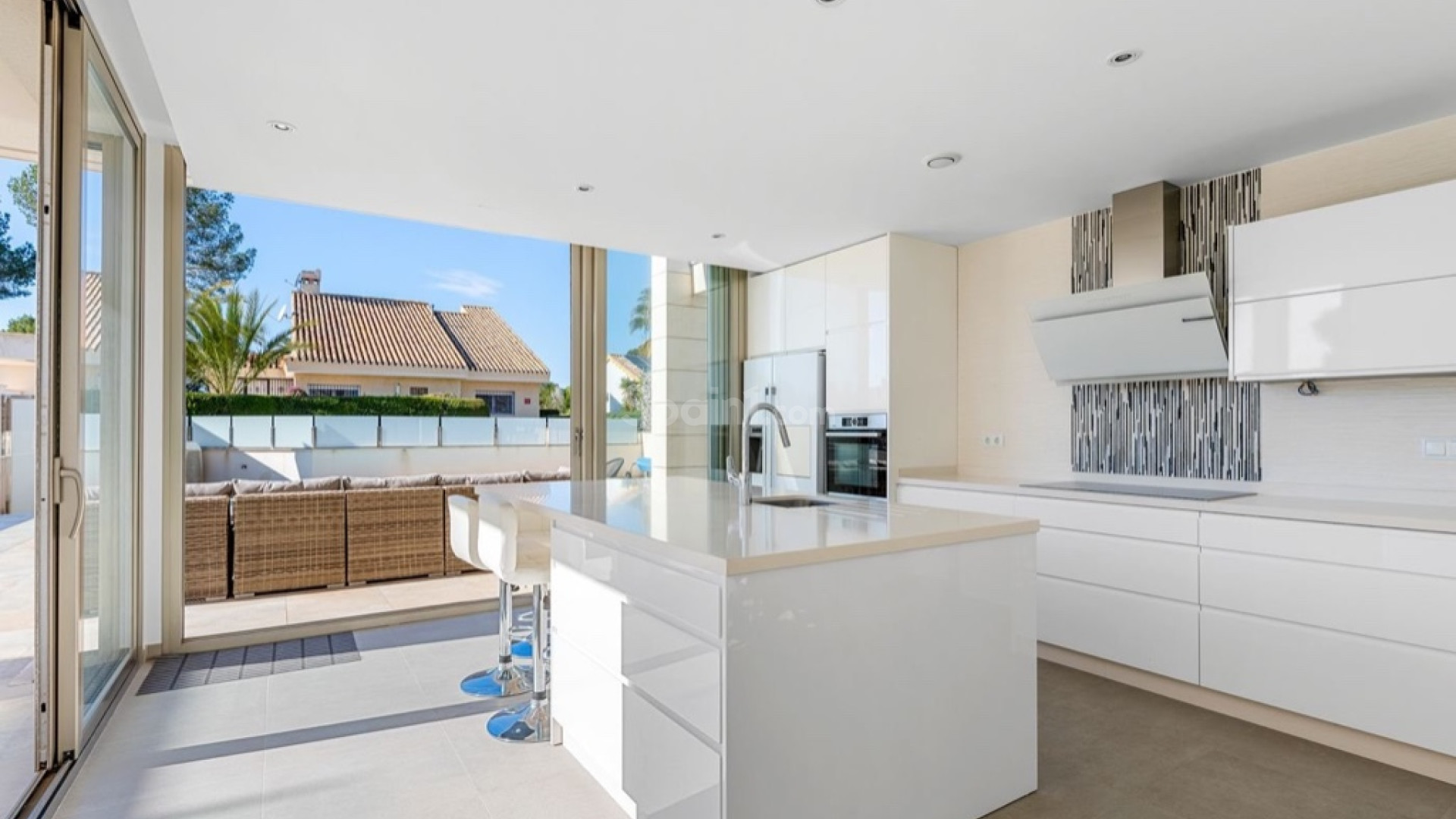 Resale - Villa -
Orihuela Costa - Villamartin