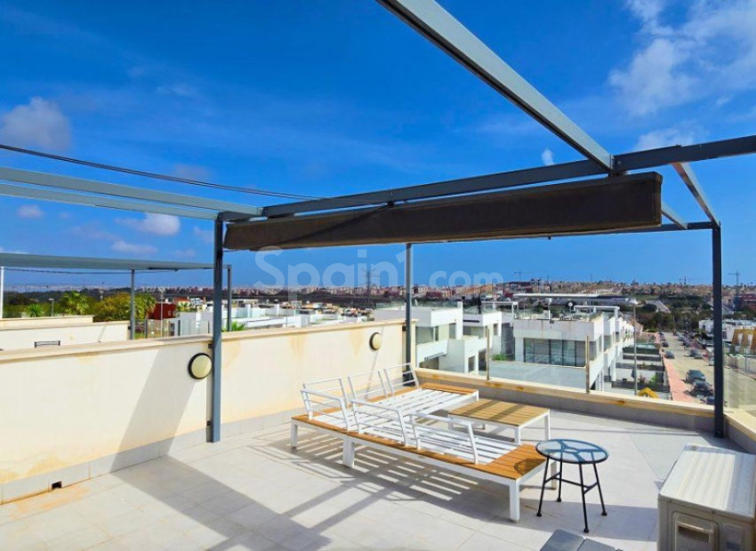 Resale - Villa -
Orihuela Costa - Villamartin