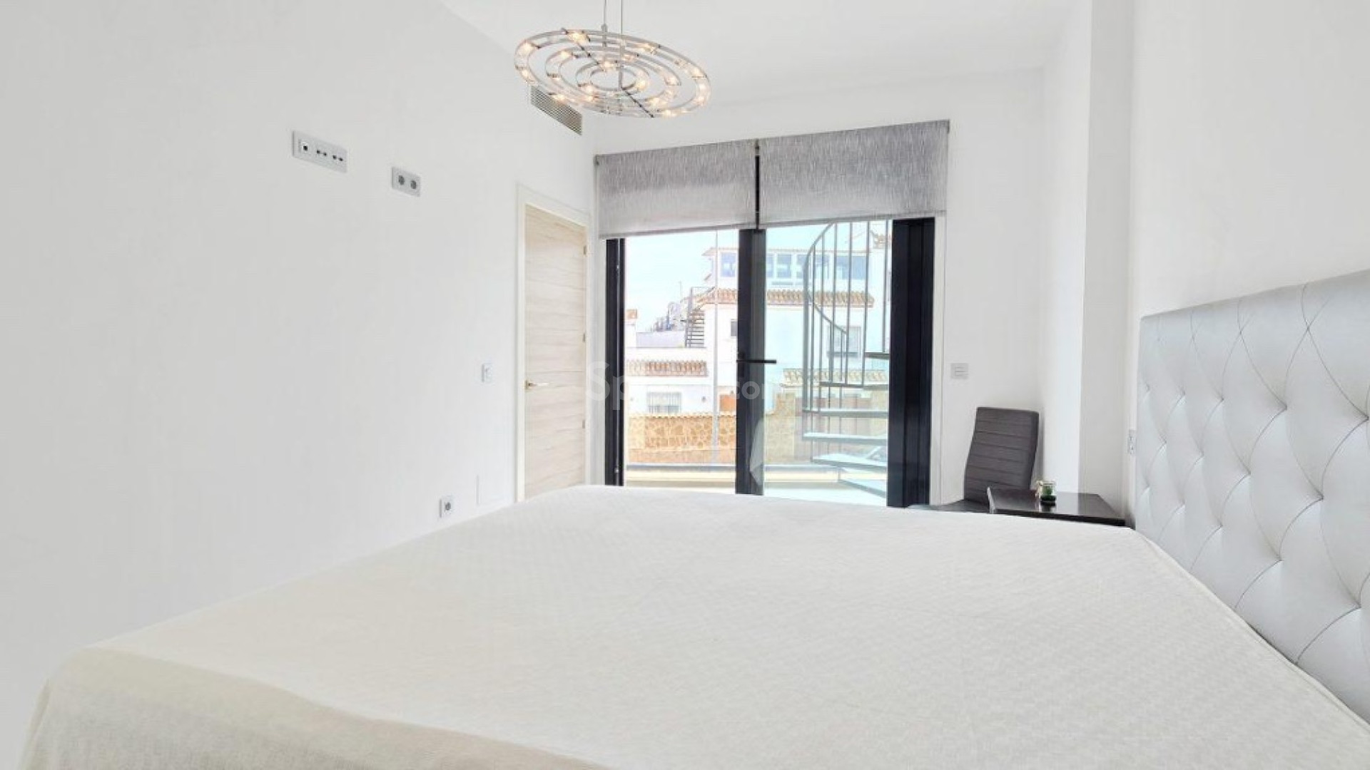 Resale - Villa -
Orihuela Costa - Villamartin