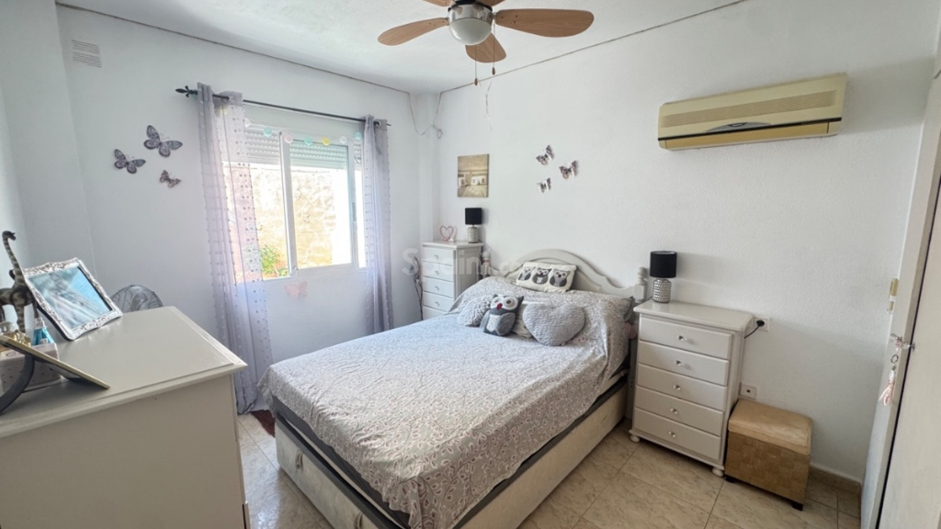 Resale - Villa -
Orihuela Costa - Villamartin