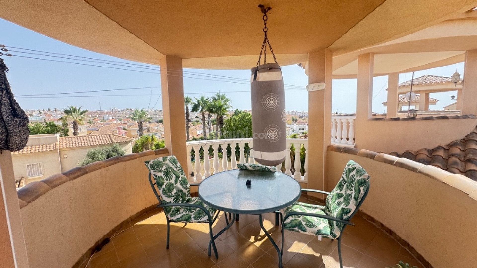 Resale - Villa -
Orihuela Costa - Villamartin