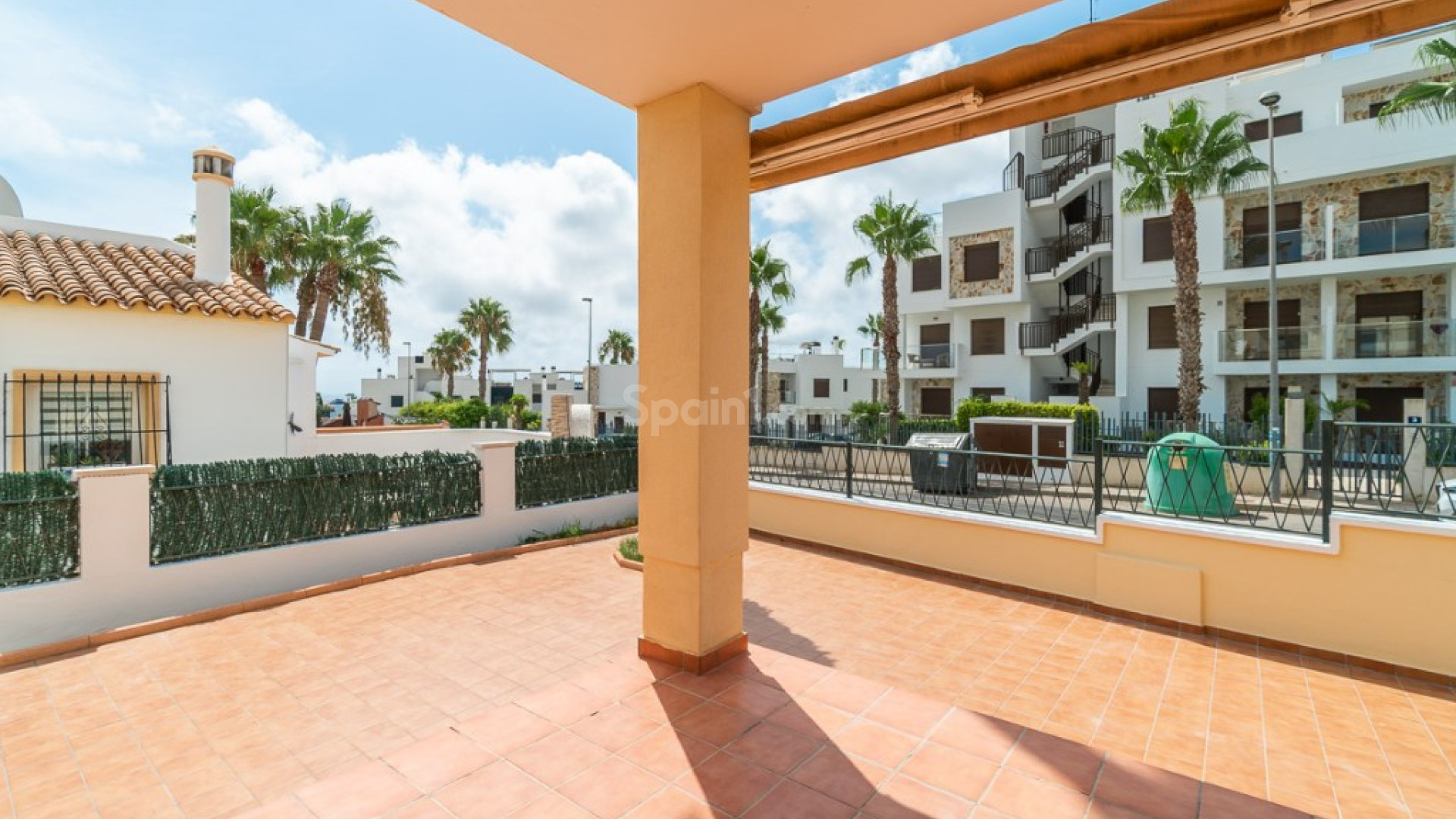 Resale - Villa -
Orihuela Costa - Villamartin