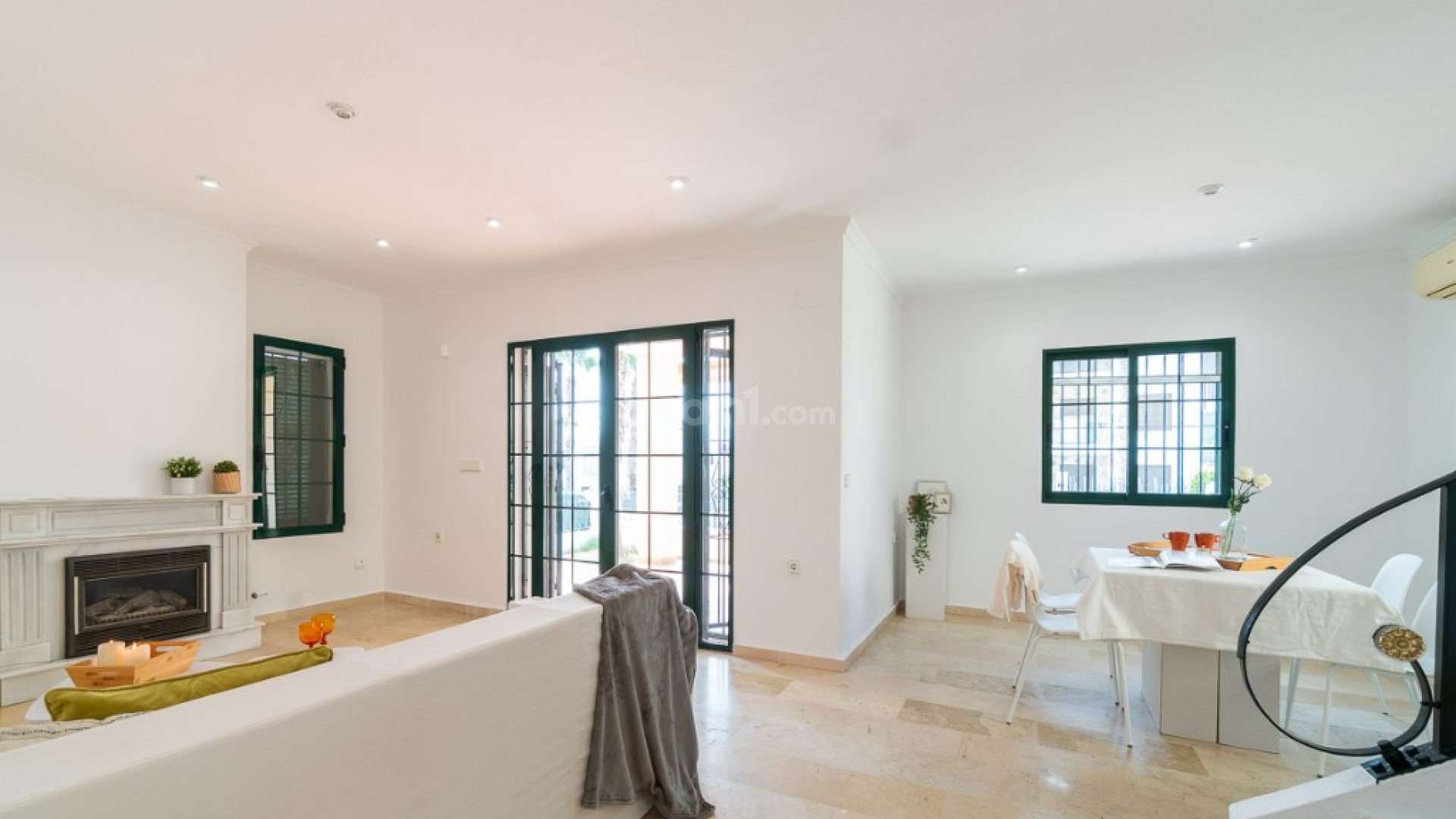 Resale - Villa -
Orihuela Costa - Villamartin