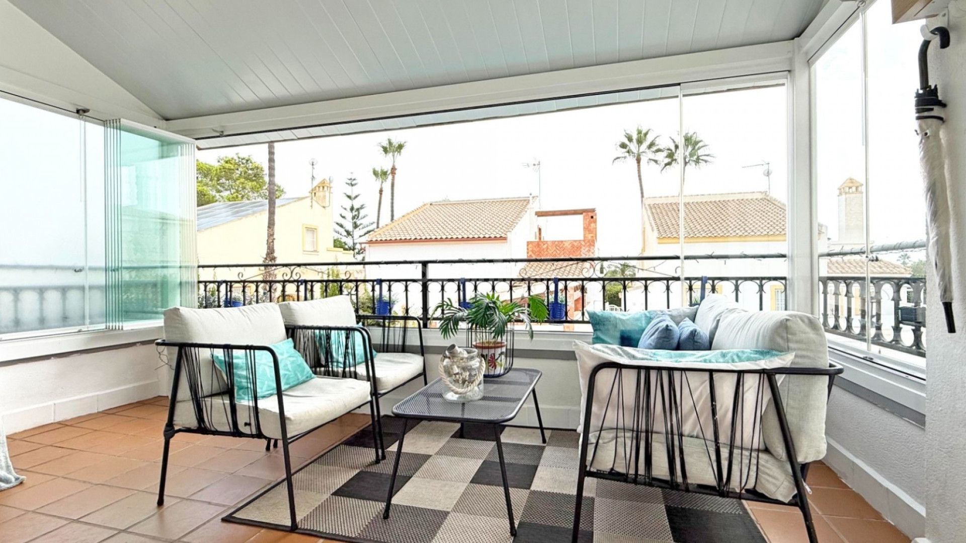 Resale - Villa -
Orihuela Costa - Villamartin