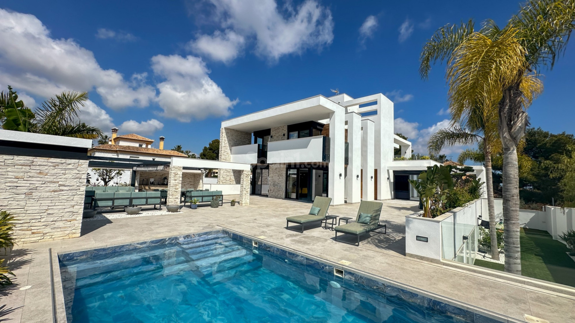 Resale - Villa -
Orihuela Costa - Villamartin