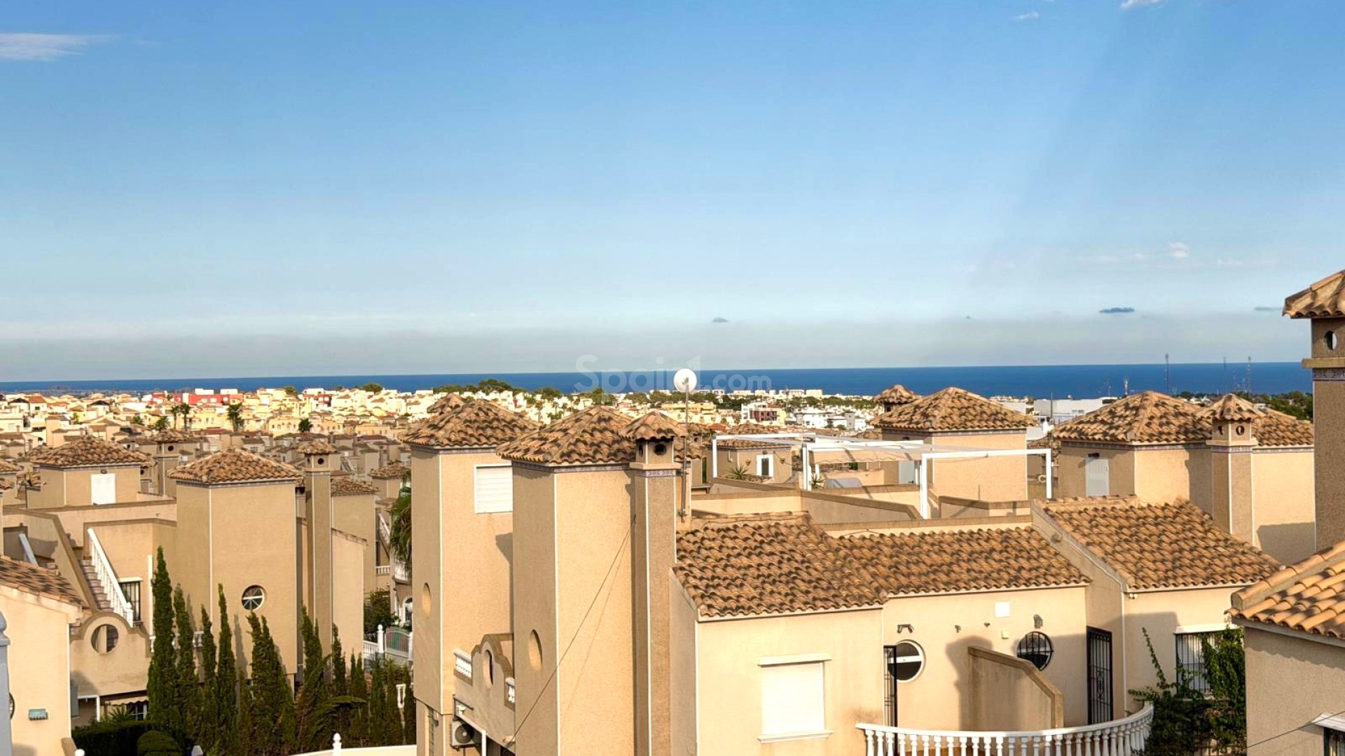 Resale - Villa -
Orihuela Costa - Villamartin