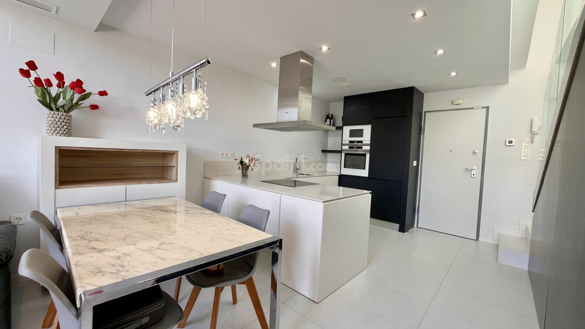 Resale - Villa -
Orihuela Costa