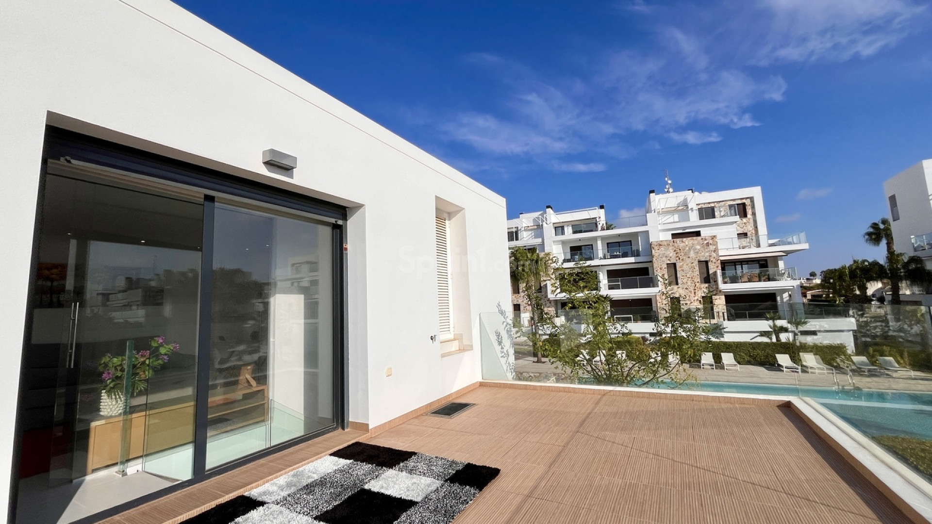 Resale - Villa -
Orihuela Costa