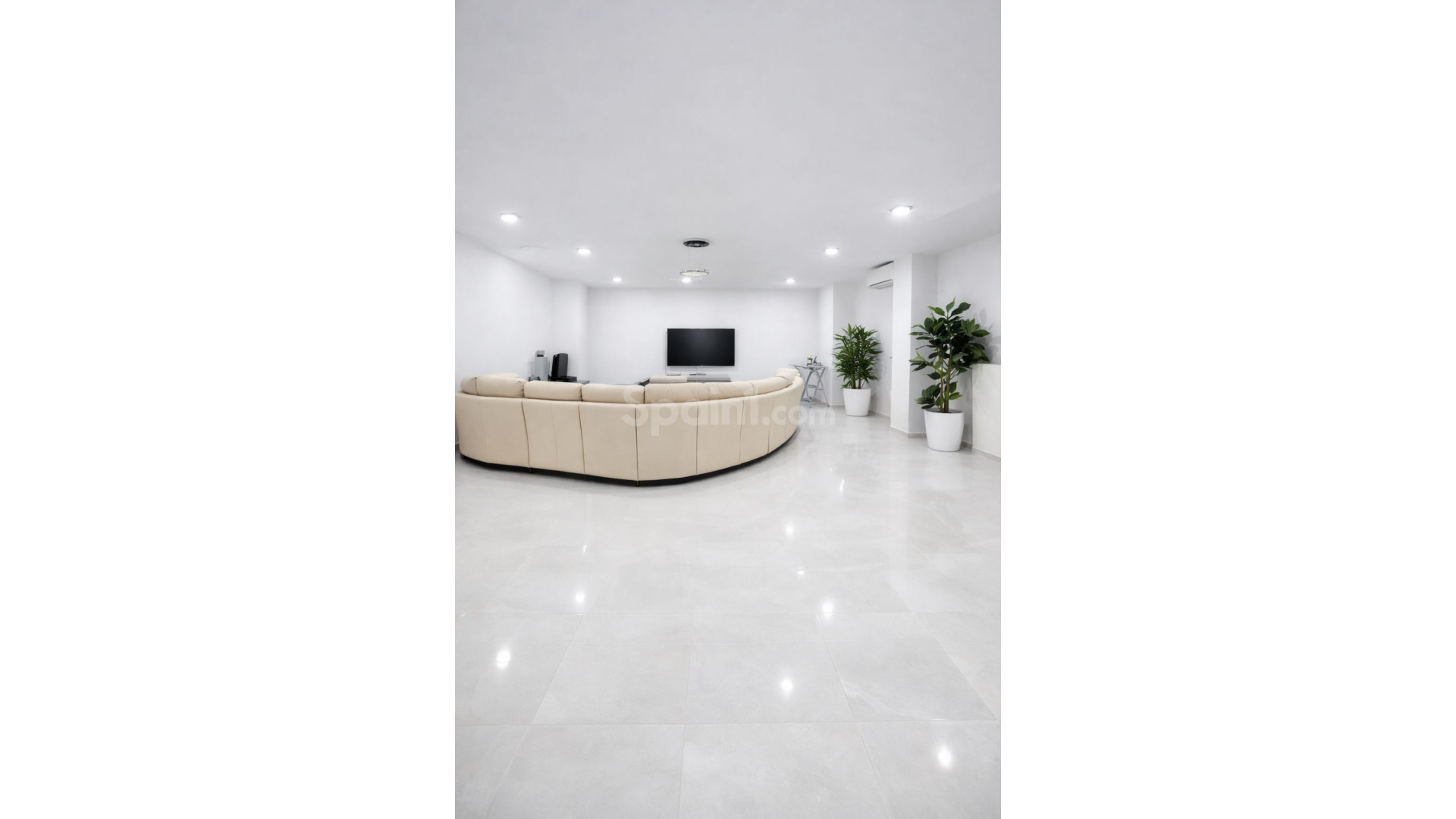 Resale - Villa -
Orihuela Costa