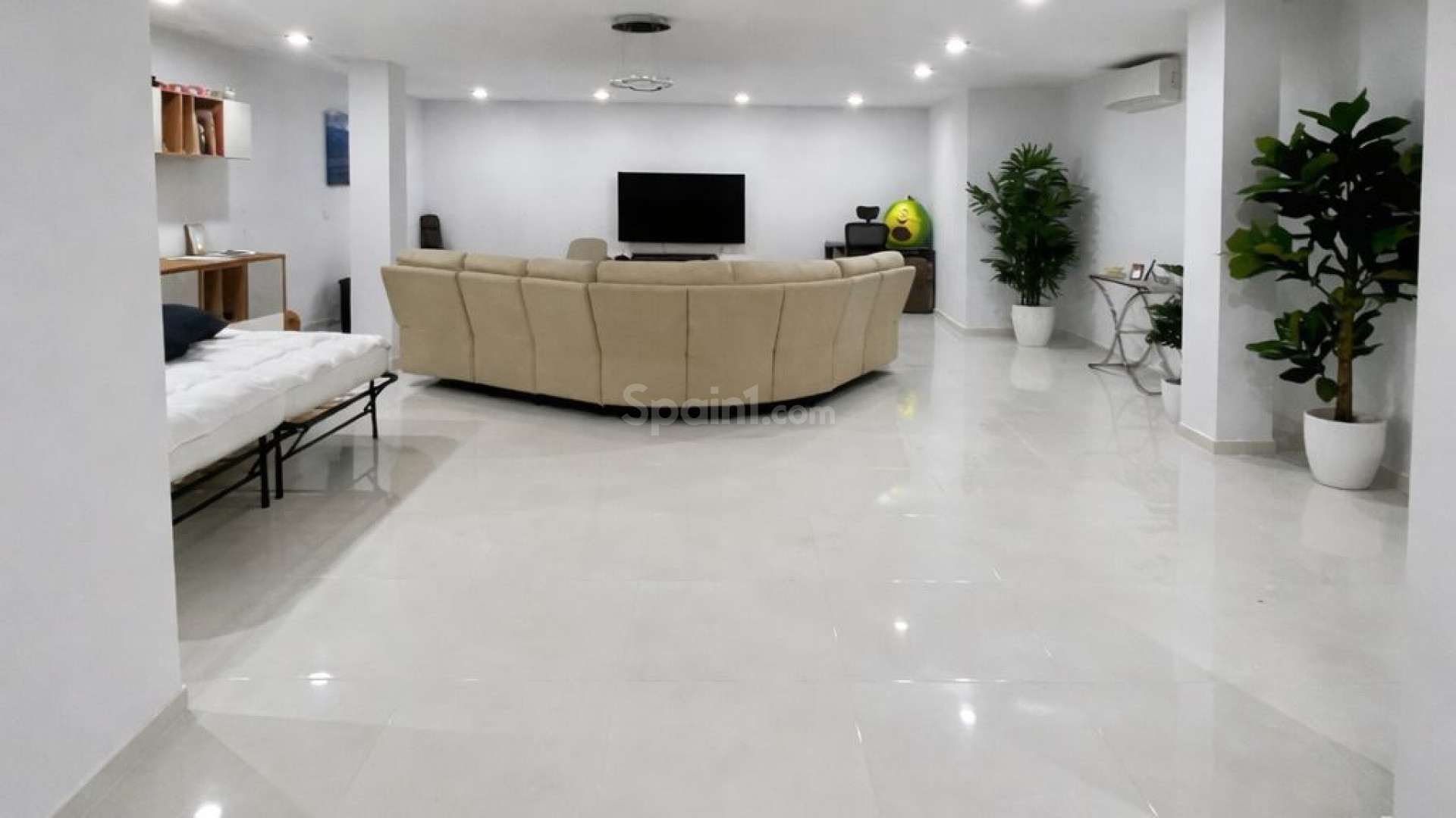 Resale - Villa -
Orihuela Costa