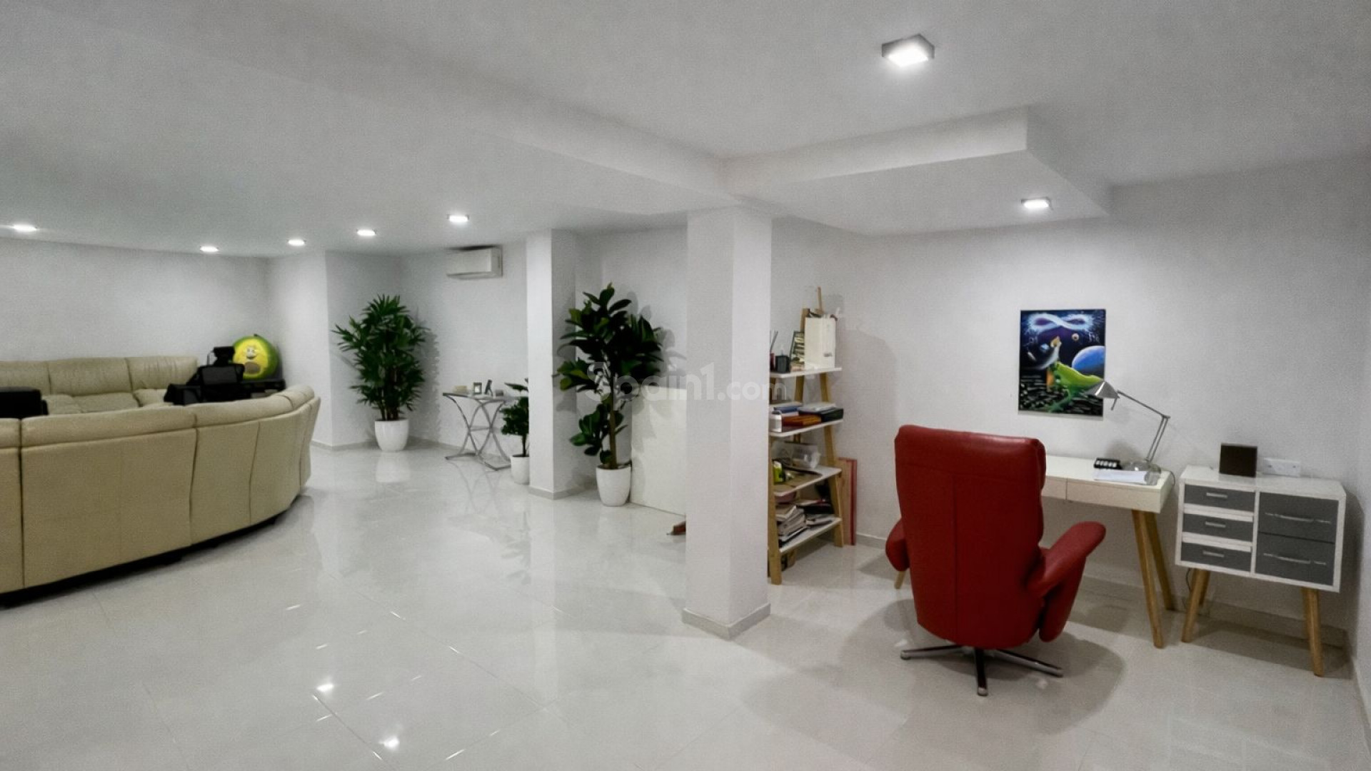 Resale - Villa -
Orihuela Costa