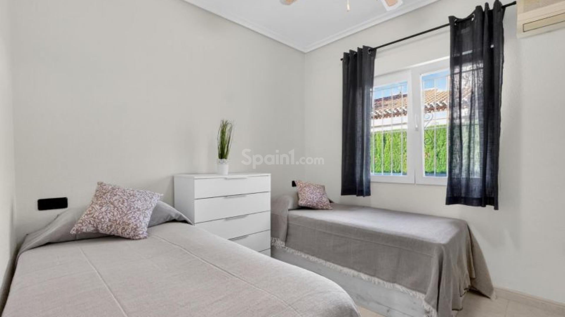 Resale - Villa -
Orihuela - Playa Flamenca