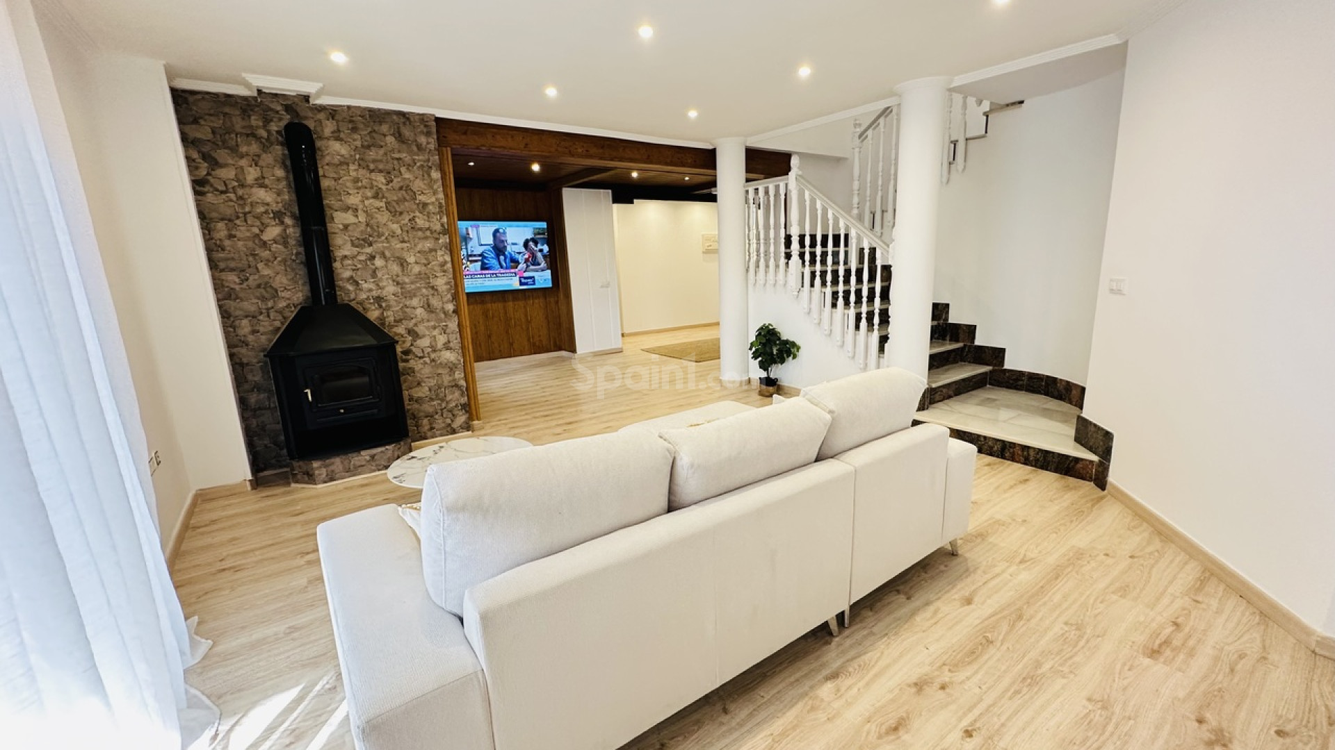 Resale - Villa -
Orihuela