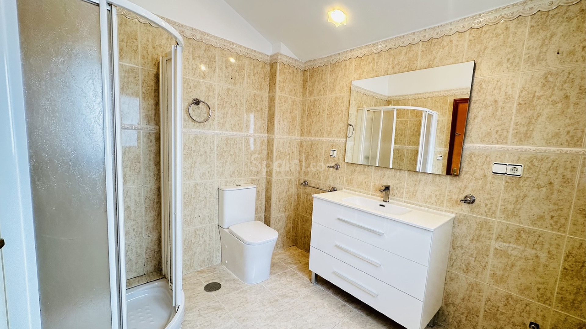 Resale - Villa -
Orihuela