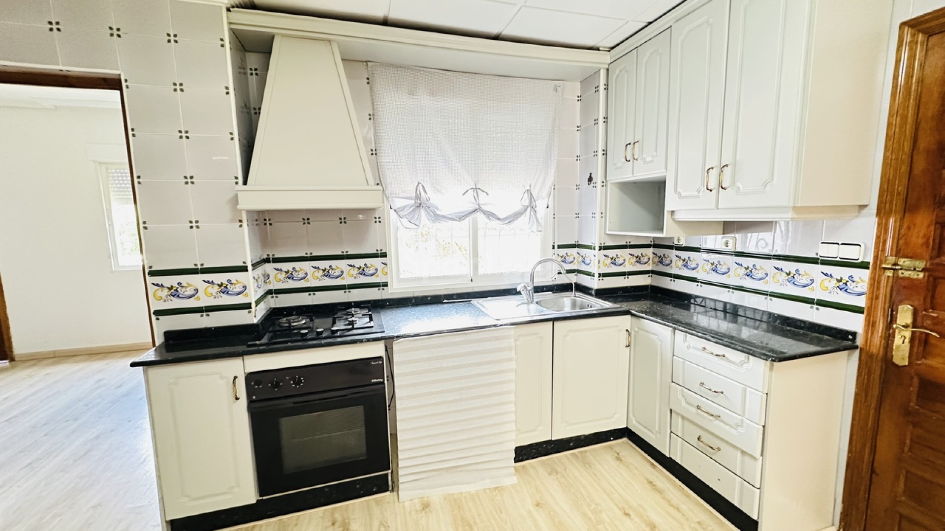 Resale - Villa -
Orihuela