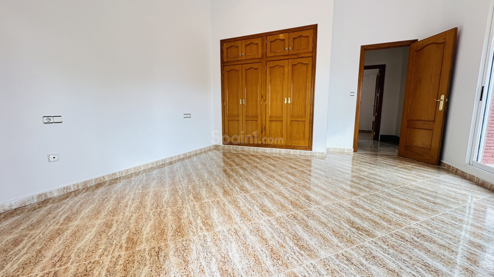 Resale - Villa -
Orihuela