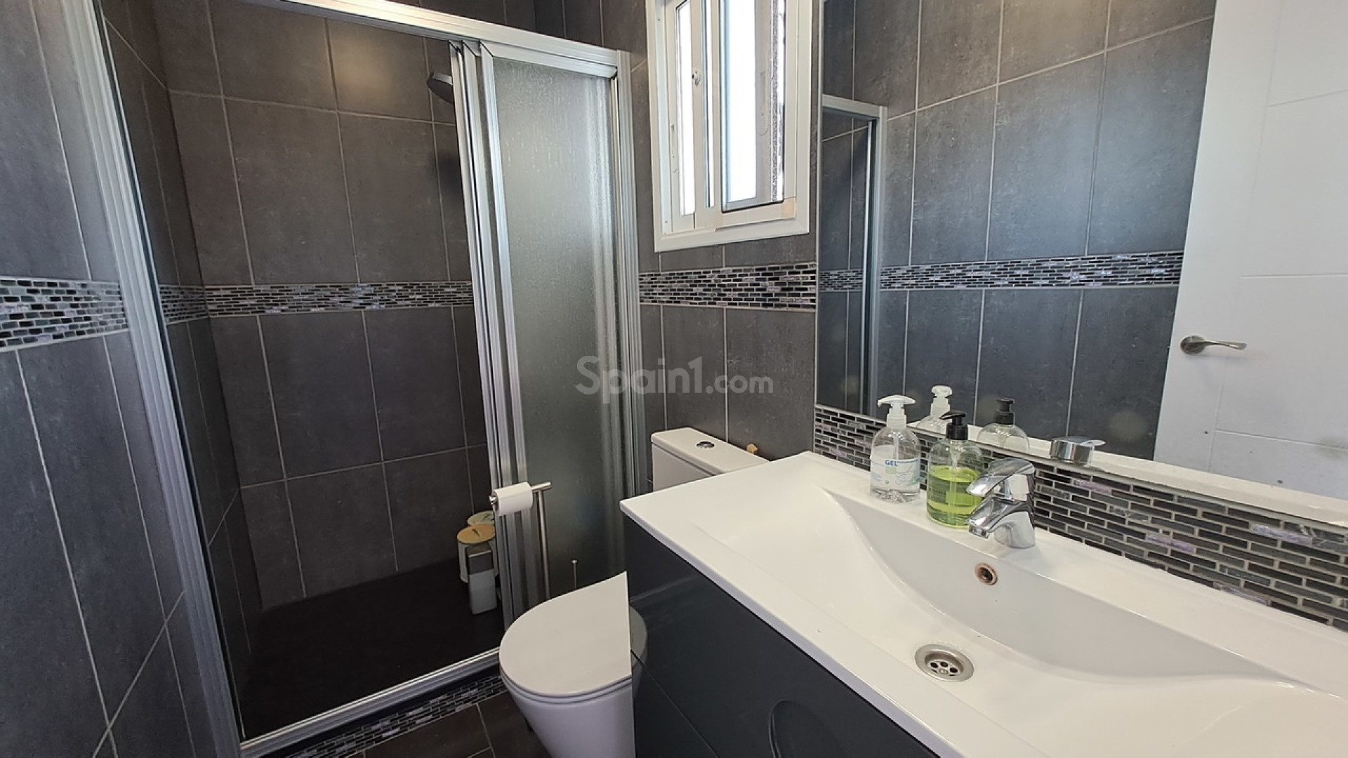 Resale - Villa -
Punta Prima