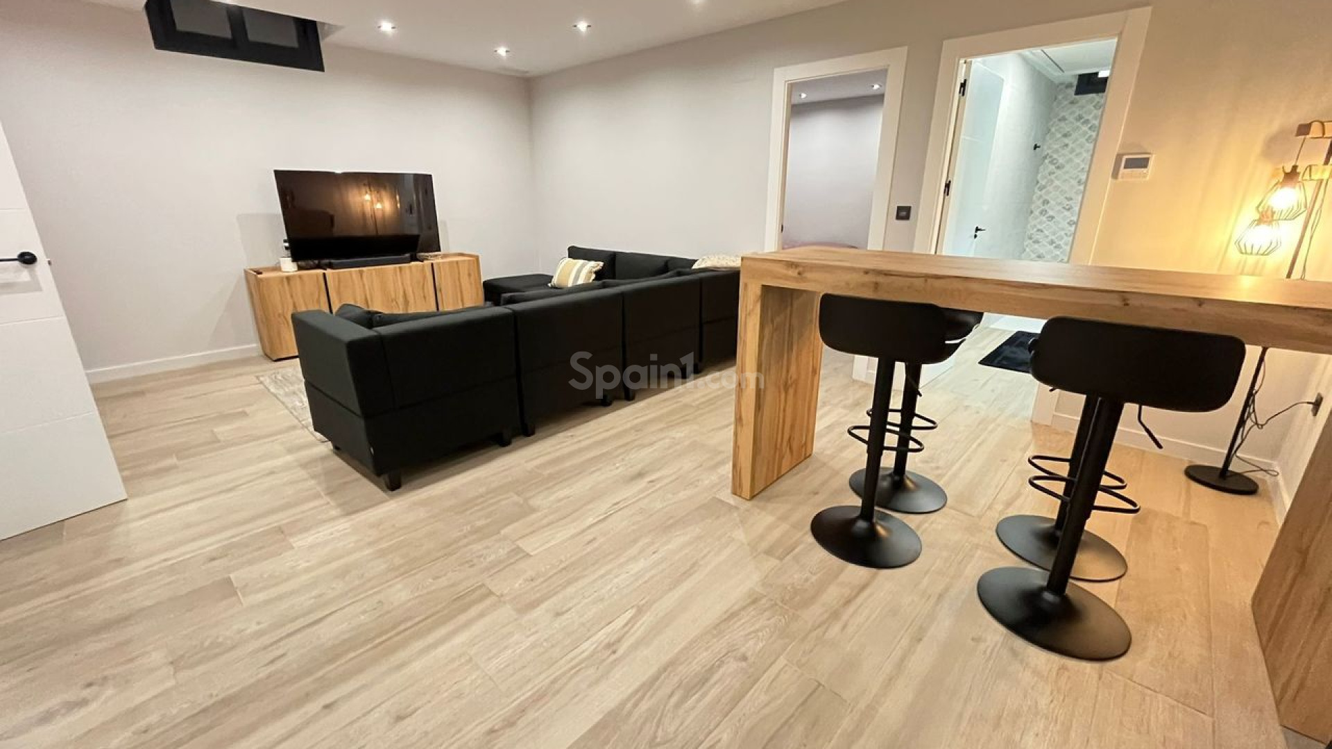 Resale - Villa -
Punta Prima