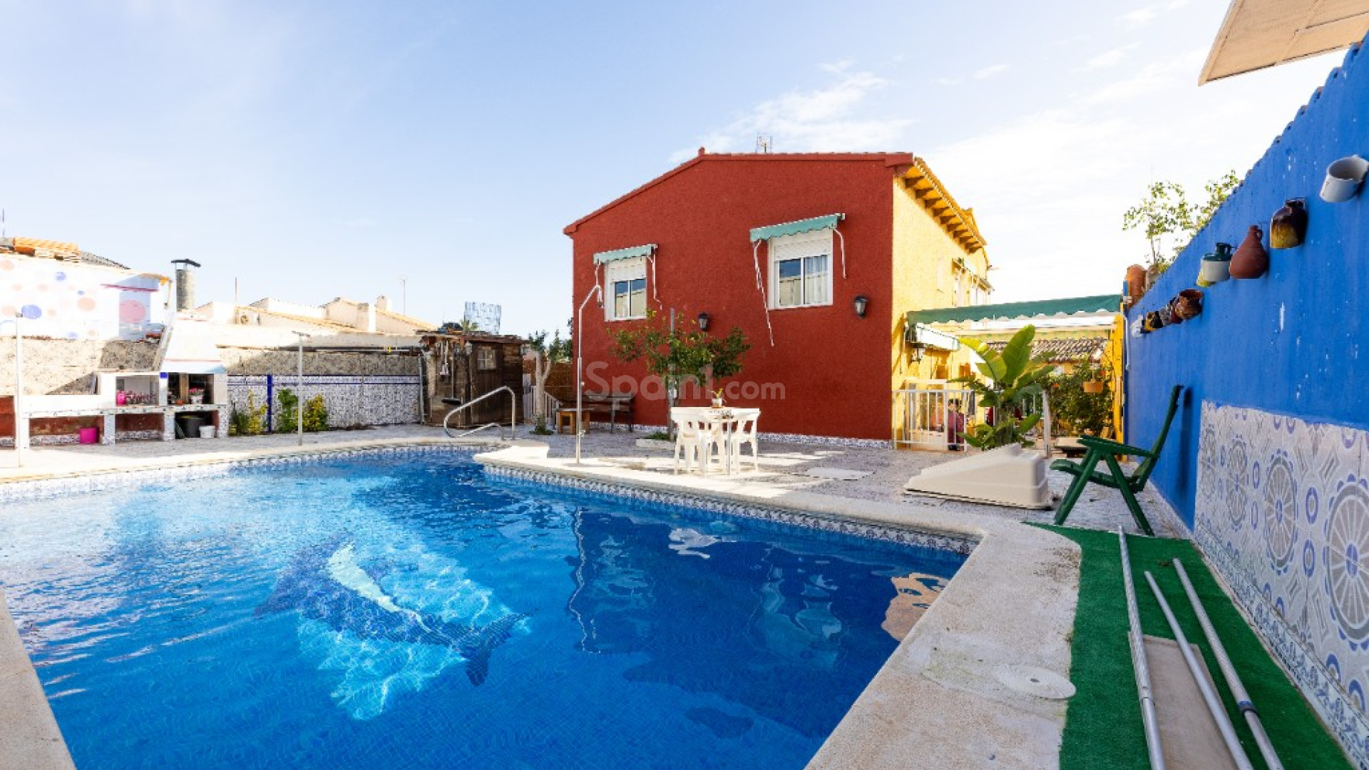 Resale - Villa -
Punta Prima