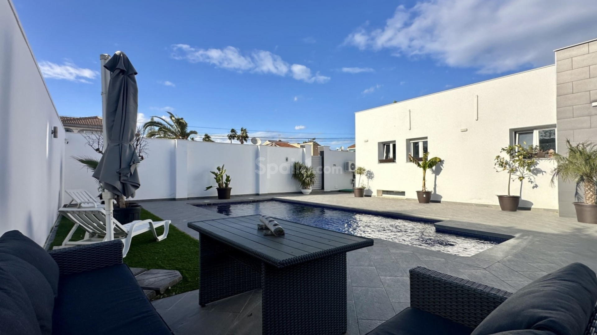 Resale - Villa -
Rojales - Cuidad Quesada