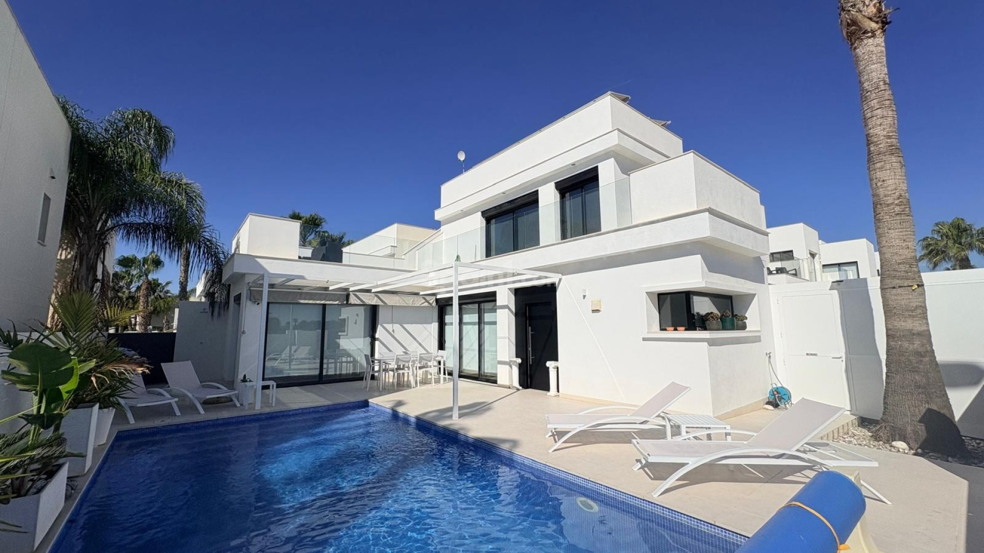 Resale - Villa -
Rojales - Cuidad Quesada