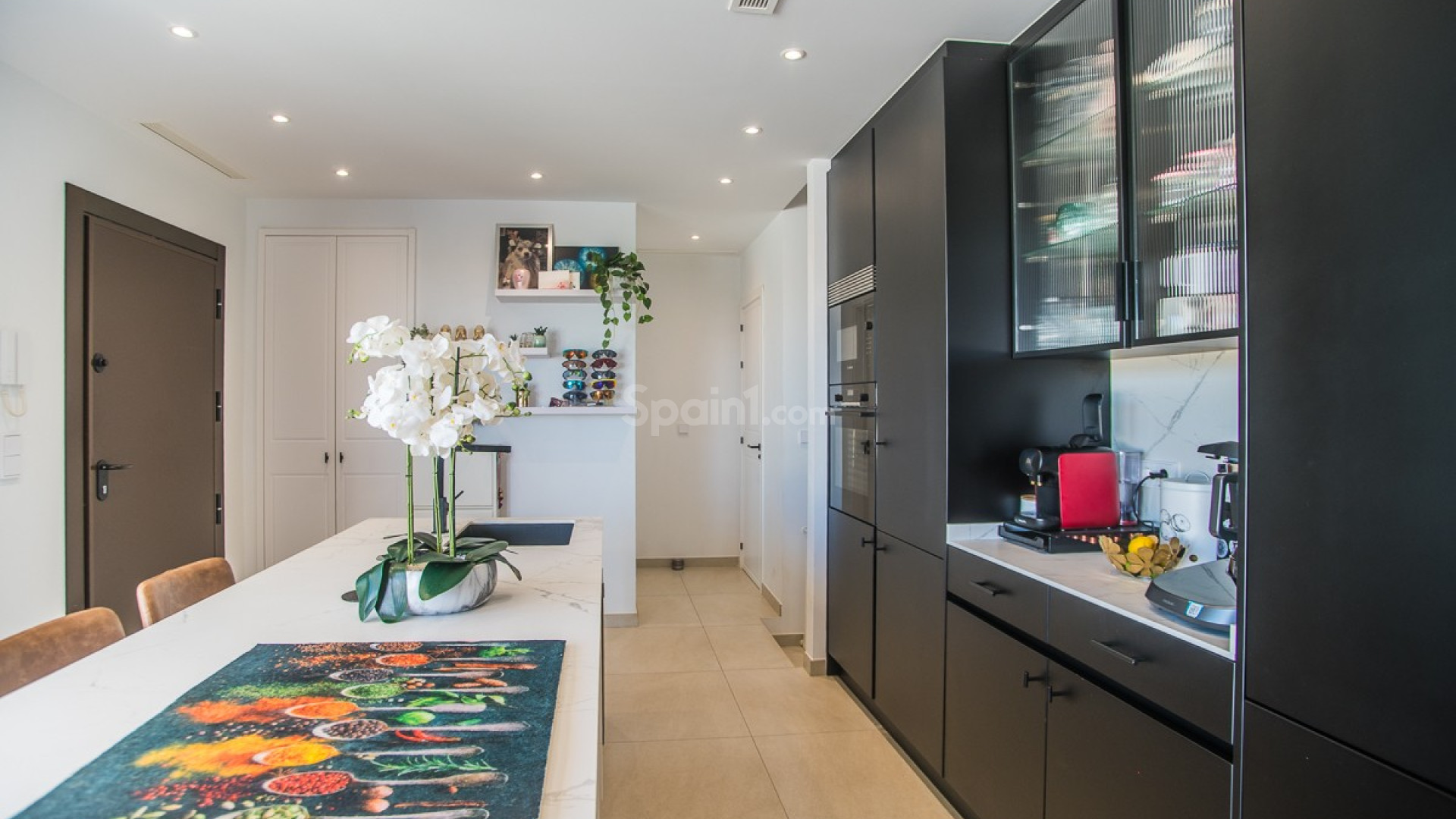 Resale - Villa -
ROJALES