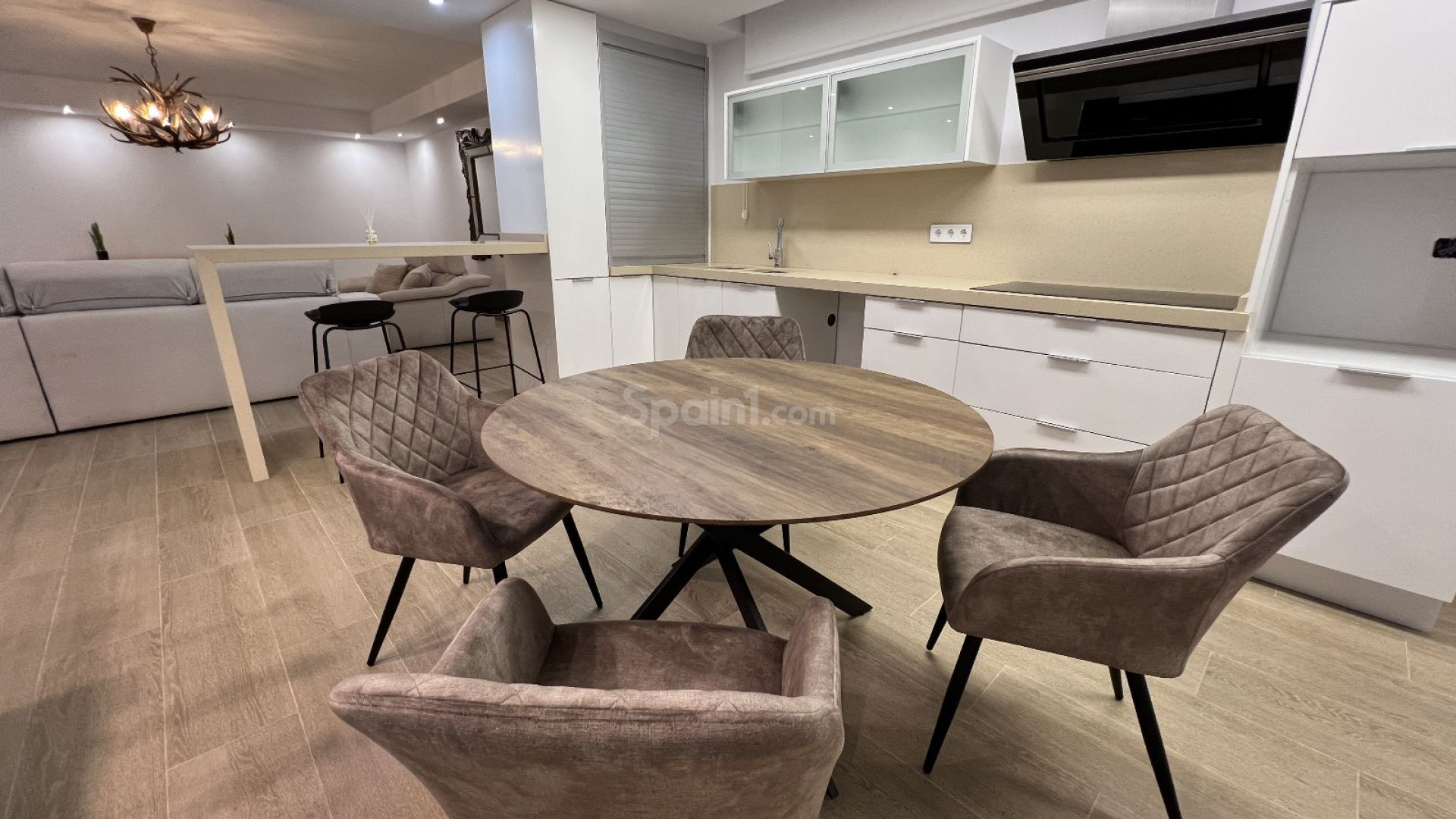 Resale - Villa -
San Miguel de Salinas - Costa Blanca Sur