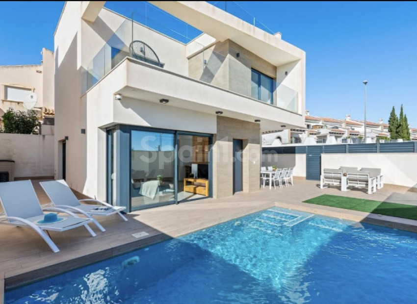 Resale - Villa -
SAN MIGUEL DE SALINAS - San Miguel de Salinas