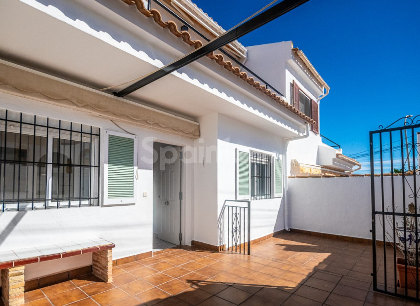 Resale - Villa -
SAN MIGUEL DE SALINAS - San Miguel de Salinas