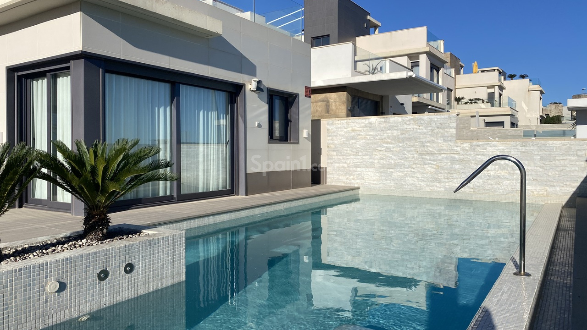 Resale - Villa -
San Miguel de Salinas