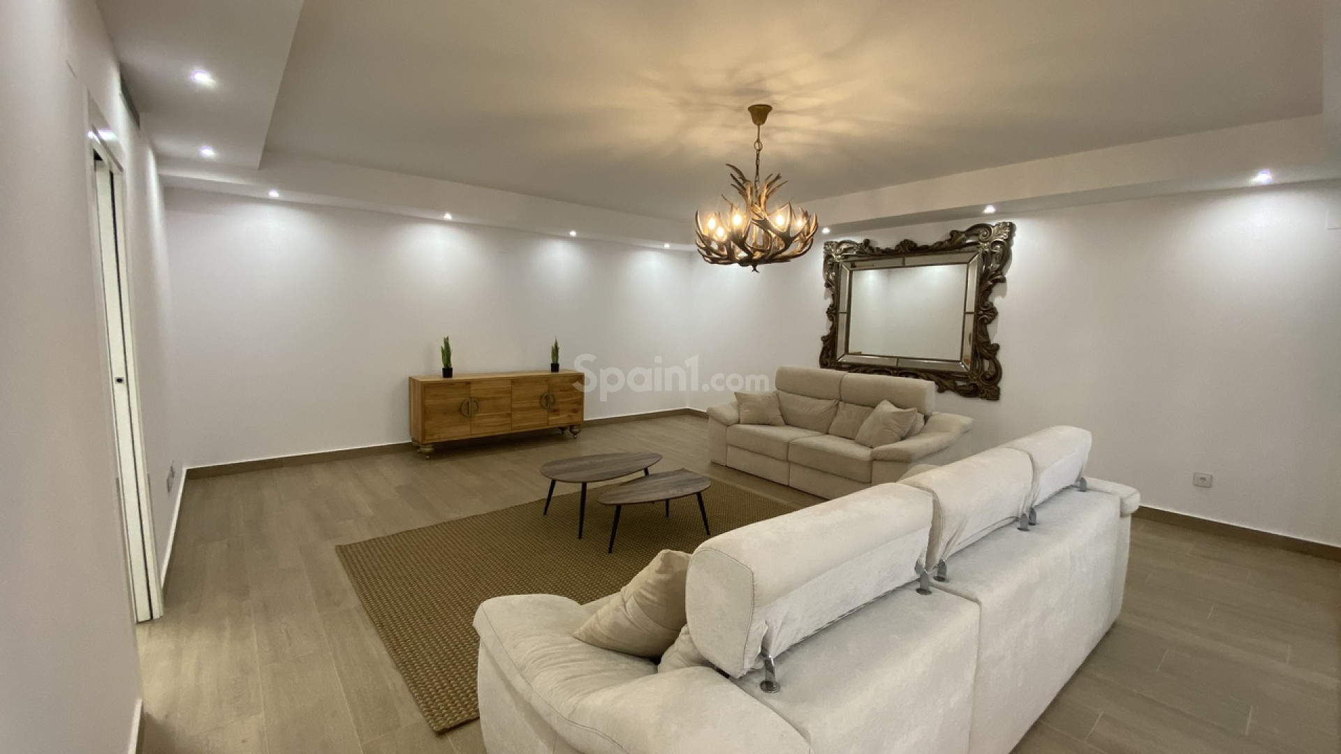 Resale - Villa -
San Miguel de Salinas