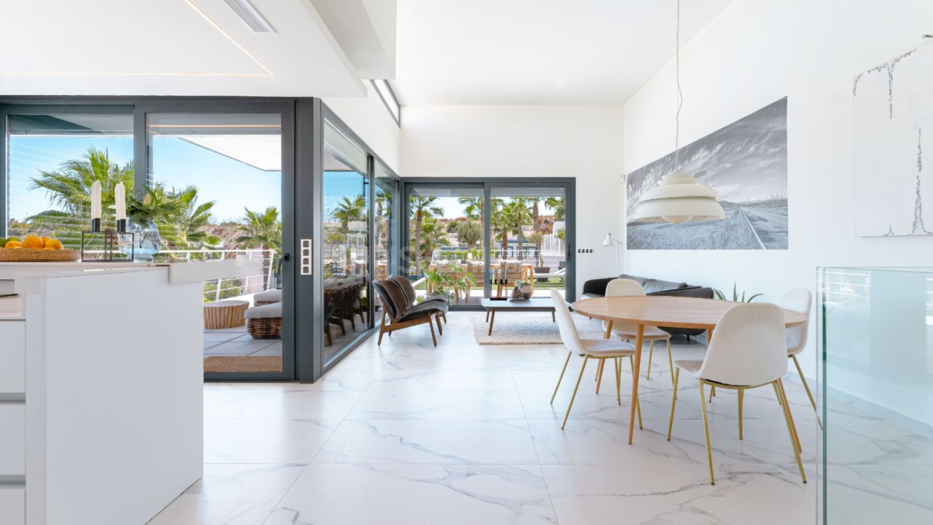 Resale - Villa -
San Miguel de Salinas