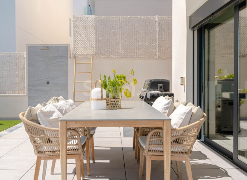 Resale - Villa -
San Miguel de Salinas